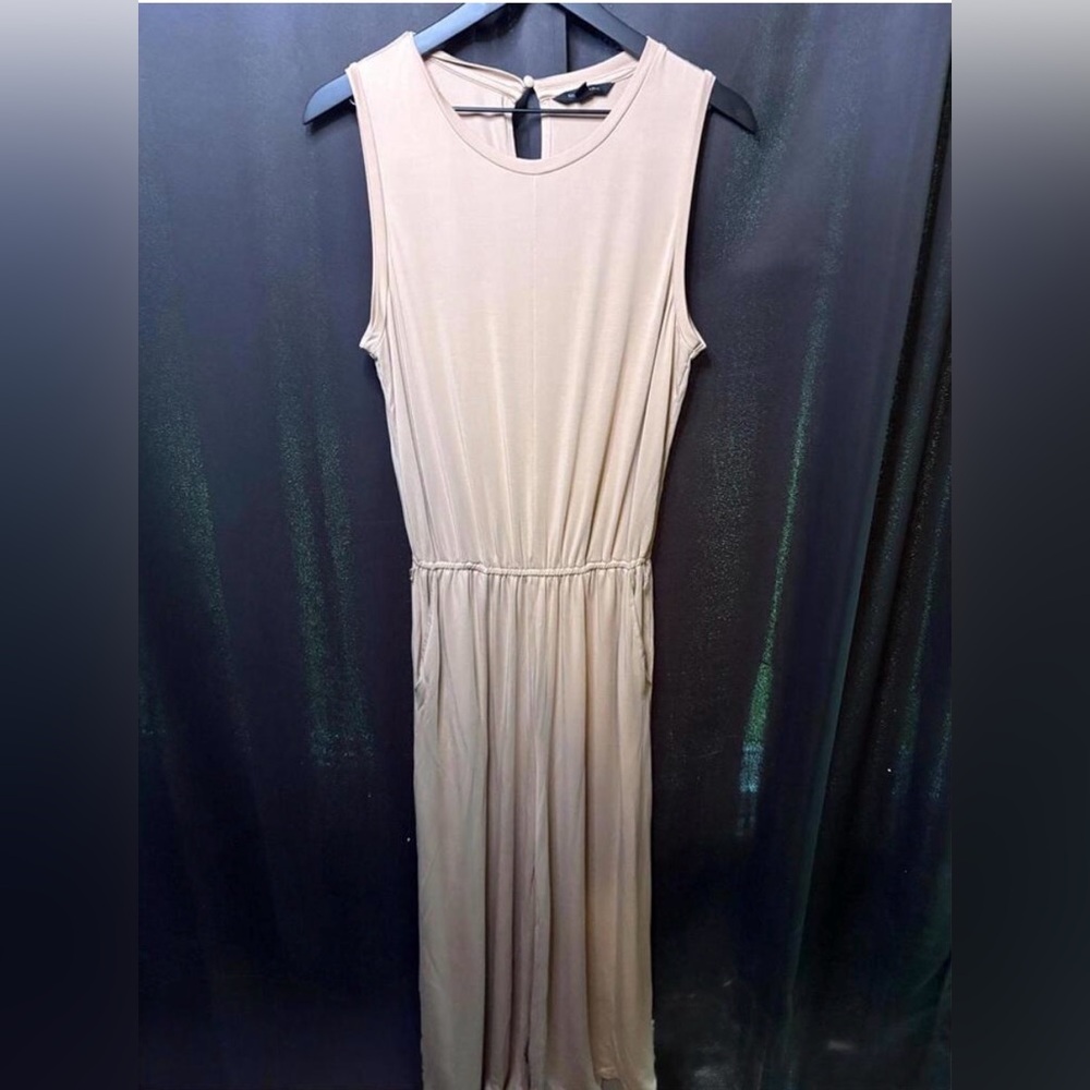 TALL Banana Republic Khaki Beige Sleeveless Full length Jumpsuit size M Tall